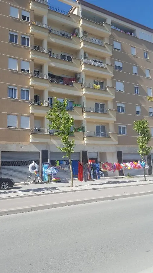 Apartament Ilarias Flat Wlora 0*,